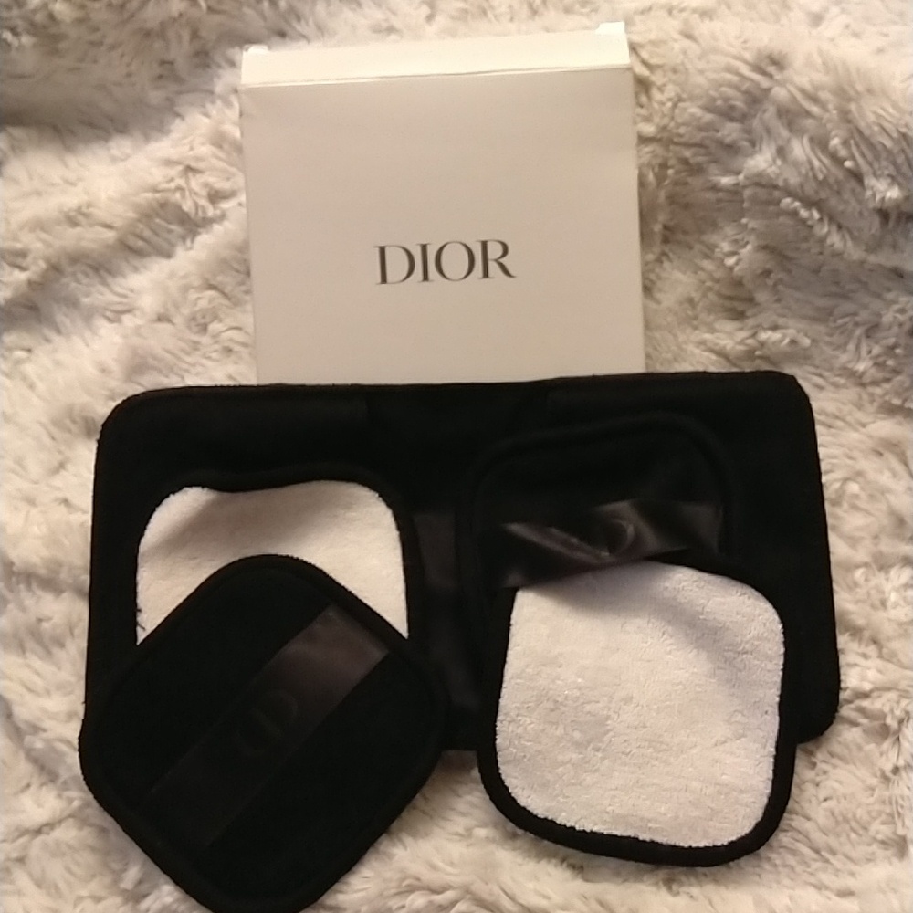 Dior Reusable Makeup Removal Pads: Dior Parfums Gift w purchase ✨NIB✨